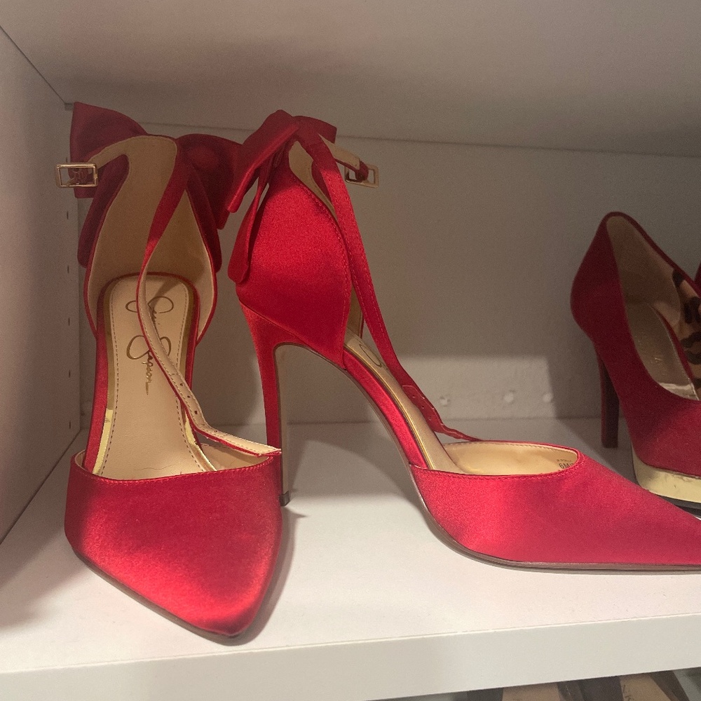 Red heels Jessica Simpson